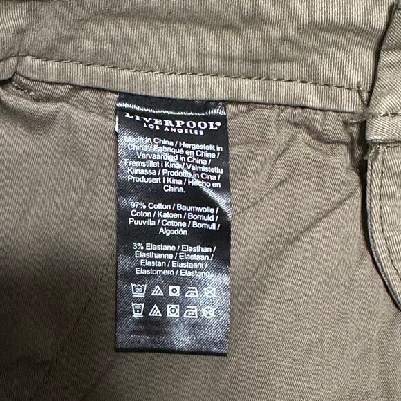 Pants/Bottoms/Overalls Template - Picture 6 of 7